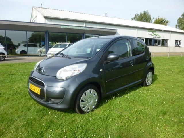 Grijs Gebruikt 2011 Citroën C1 SELECTION Hatchback | € 3.950 (Eerlijke prijs) - Afbeelding 1/4