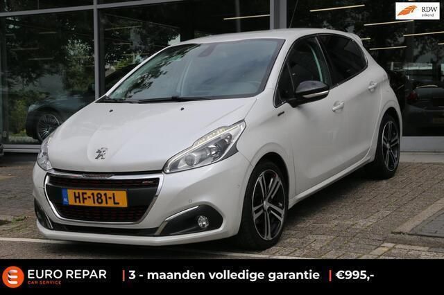 Wit Gebruikt 2015 Peugeot 208 GT-line Hatchback | € 8.995 (Eerlijke prijs) - Afbeelding 1/4
