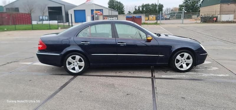 Occasion Mercedes E320 Avantgarde 204 PK (150 kW) 2004 Blauw (parellak) Sedan