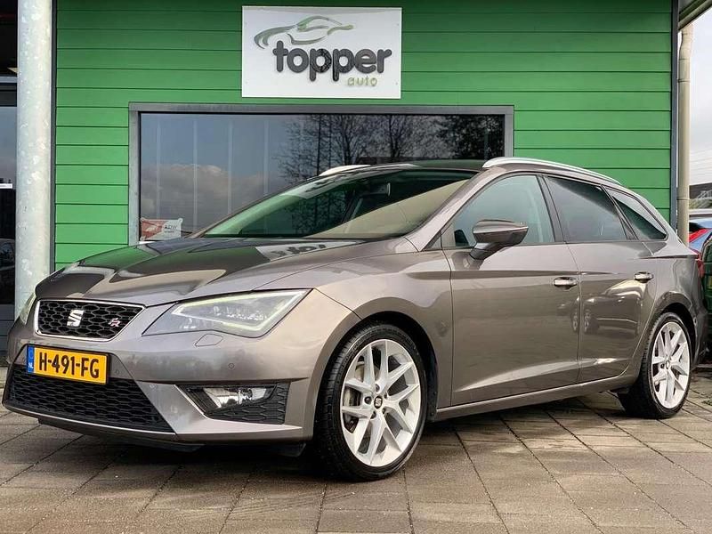 Occasion Seat Leon ST Business 122 PK (89 kW) 2013 Grijs Stationwagen