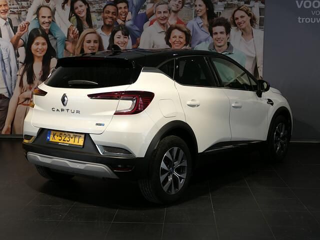 Occasion Renault Captur Intens 159 PK (116 kW) 2021 Wit SUV