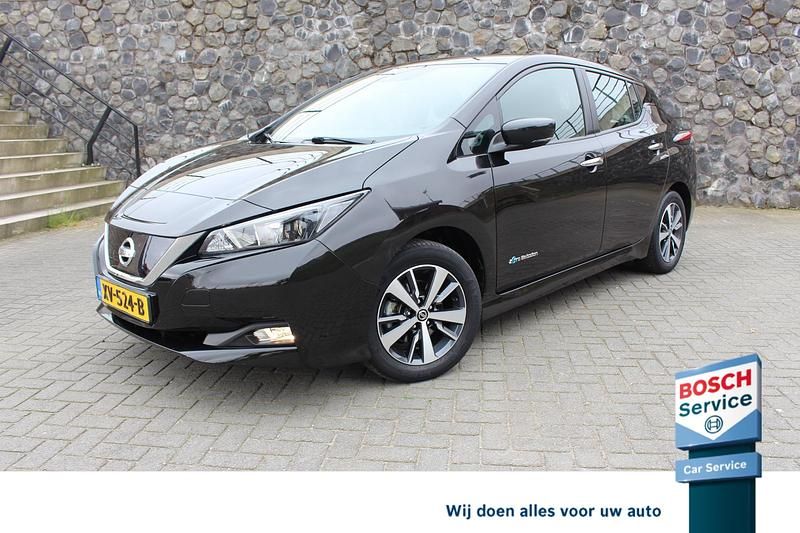 Zwart Gebruikt 2019 Nissan Leaf Acenta Hatchback | € 13.890 (Eerlijke prijs) - Afbeelding 1/4