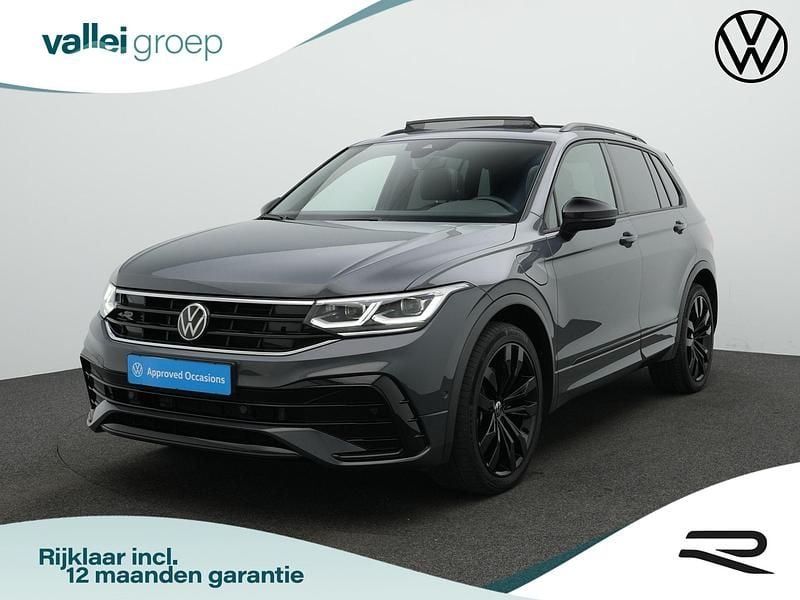 Grijs (metallic) Occasion 2023 VW Tiguan Business SUV | € 39.900 (Iets duurder) - Afbeelding 1/4
