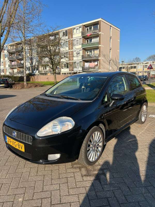 Zwart Gebruikt 2007 Fiat Punto Sport Hatchback | € 950 (Super prijs) - Afbeelding 1/4