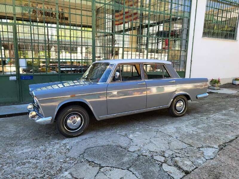 Grijs Gebruikt 1960 Fiat 2100 Sedan | € 16.000 - Afbeelding 1/4
