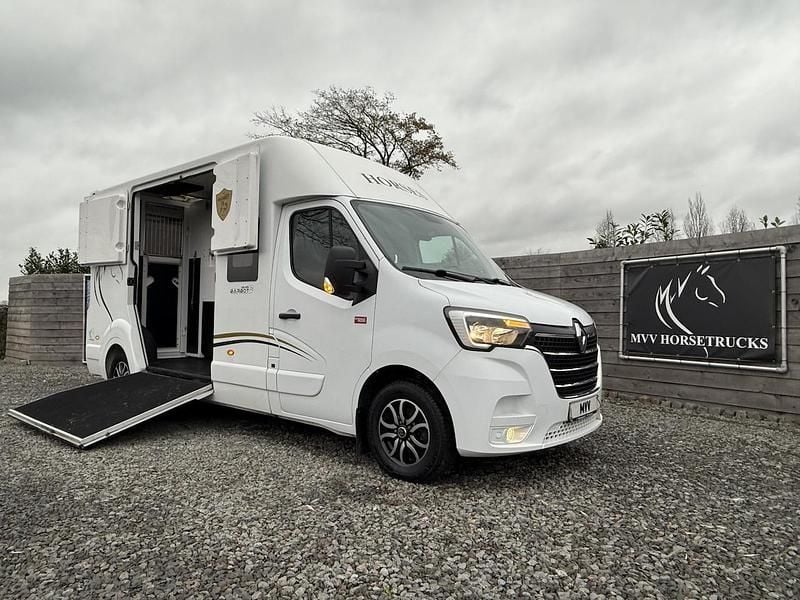 Wit Gebruikt 2020 Renault Master Cabriolet | € 49.995 - Afbeelding 1/3