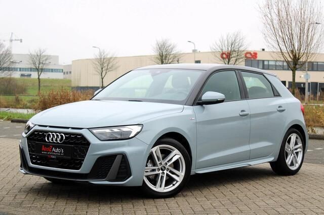 Grijs Gebruikt 2021 Audi A1 Sportback S-Line Hatchback | € 26.950 (Eerlijke prijs) - Afbeelding 1/4