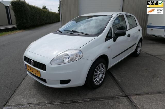 Wit Gebruikt 2010 Fiat Grande Punto Hatchback | € 4.895 - Afbeelding 1/4