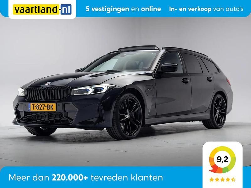 Zwart Occasion 2022 BMW 330 M Sport Stationwagen | € 33.945 (Iets duurder) - Afbeelding 1/4