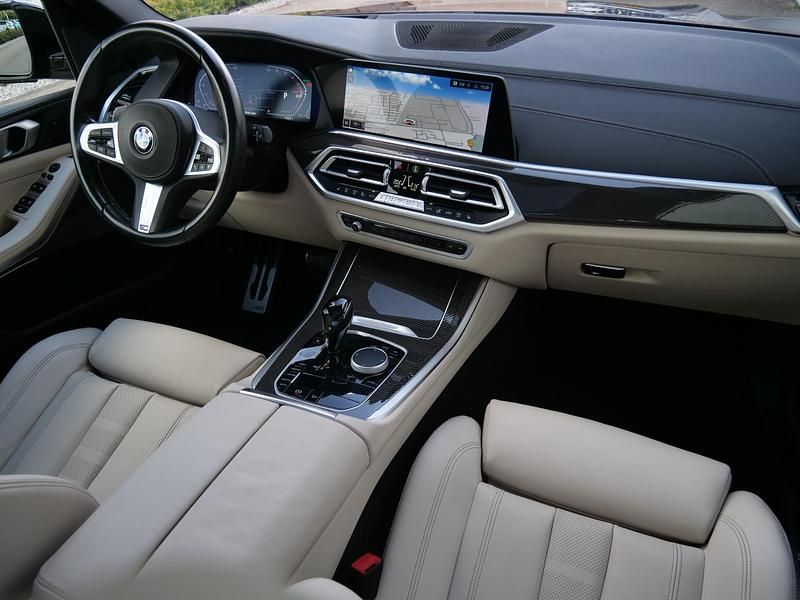 Occasion BMW X5 Executive 340 PK (250 kW) 2021 Rood, metallic lak SUV