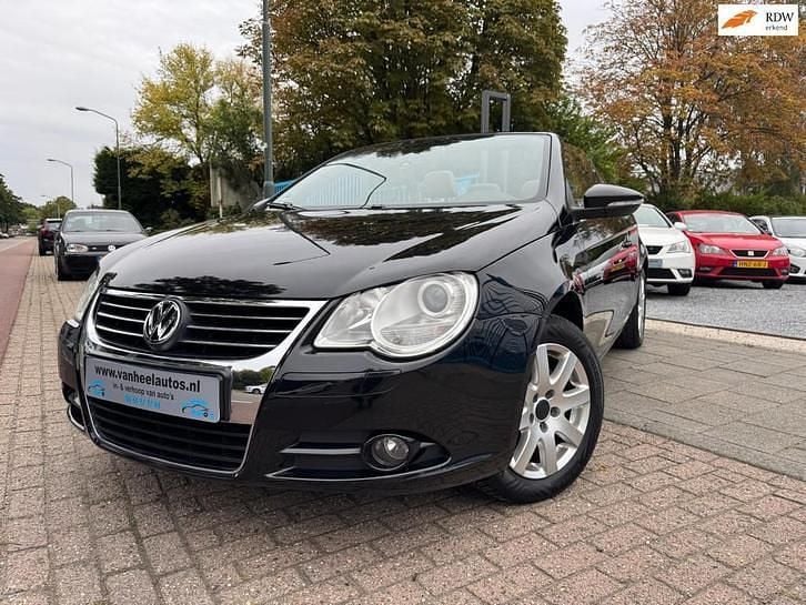 Zwart Gebruikt 2009 VW Eos Highline Cabriolet | € 4.995 (Eerlijke prijs) - Afbeelding 1/4