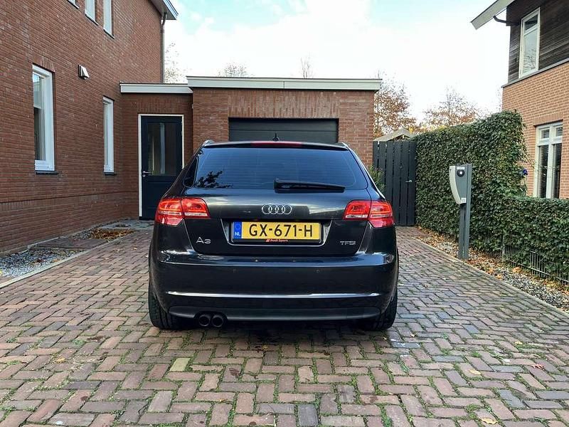 Occasion Audi A3 125 PK (91 kW) 2011 Grijs Hatchback