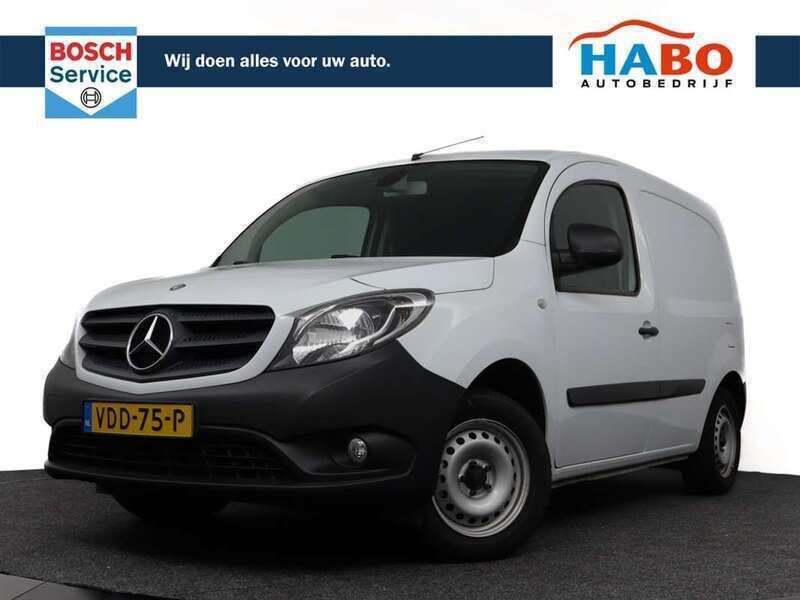 Wit Gebruikt 2019 Mercedes Citan 108 Van | € 11.450 (Duur) - Afbeelding 1/4