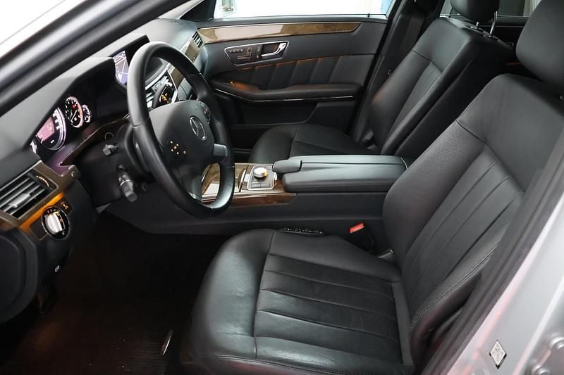 Occasion Mercedes E500 Avantgarde 387 PK (284 kW) 2009 Grijs (metallic) Sedan