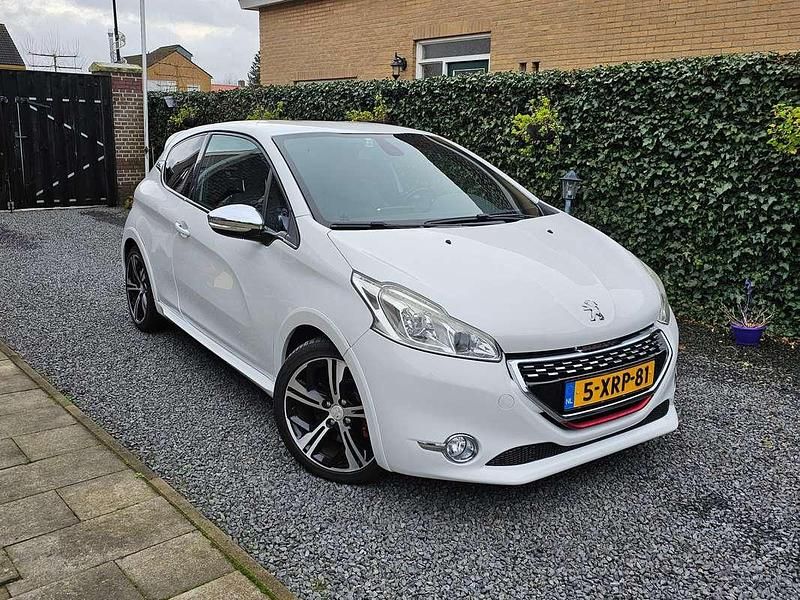 Wit Gebruikt 2013 Peugeot 208 GTi Hatchback | € 6.999 (Goede deal) - Afbeelding 1/4