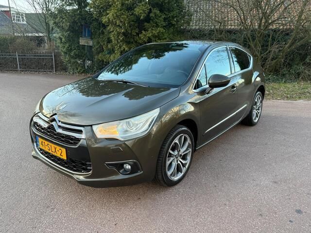 Bruin Gebruikt 2011 Citroën DS4 Sport Chic Hatchback | € 5.395 (Eerlijke prijs) - Afbeelding 1/4