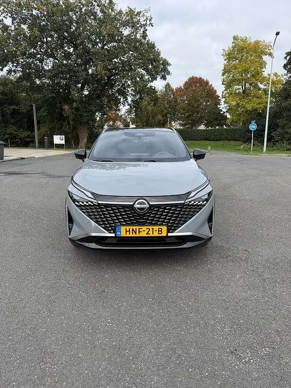 Grijs Occasion 2025 Nissan Qashqai Tekna+ SUV | € 42.250 (Duur) - Afbeelding 1/4