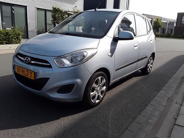Grijs Gebruikt 2011 Hyundai i10 Hatchback | € 3.150 (Eerlijke prijs) - Afbeelding 1/4