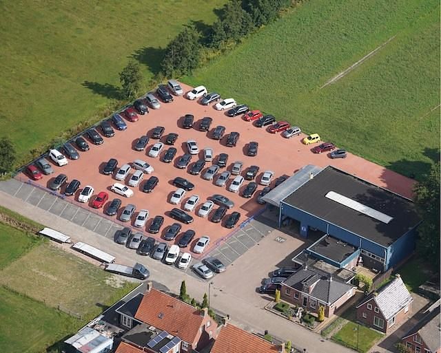 Zwart Gebruikt 2006 Mercedes E240 Avantgarde Sedan | € 6.750 (Eerlijke prijs) - Afbeelding 1/1