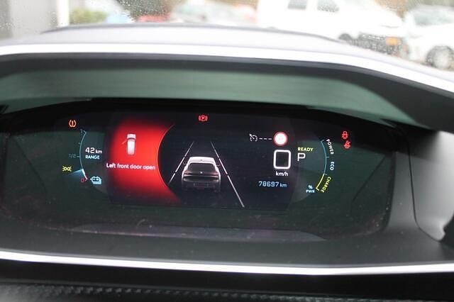 Occasion Peugeot e-208 Allure 100 kW (136 PK) 2020 Zwart Hatchback