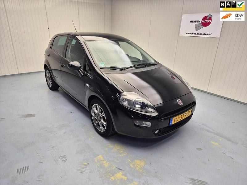 Occasion Fiat Punto 101 PK (74 kW) 2017 Zwart Hatchback