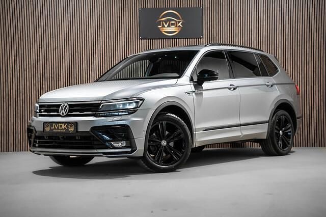 Grijs (metallic) Occasion 2021 VW Tiguan Allspace R-line SUV | € 33.900 (Eerlijke prijs) - Afbeelding 1/4