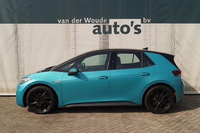 Groen Gebruikt 2021 VW ID.3 Comfortline Hatchback | € 16.900 - Afbeelding 1/4