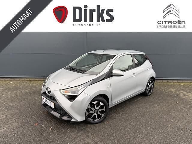 Occasion Toyota Aygo X-play 74 PK (54 kW) 2019 Zilver Hatchback