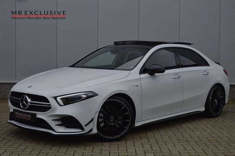 Wit Gebruikt 2021 Mercedes A35 AMG AMG Sedan | € 49.990 (Eerlijke prijs) - Afbeelding 1/4