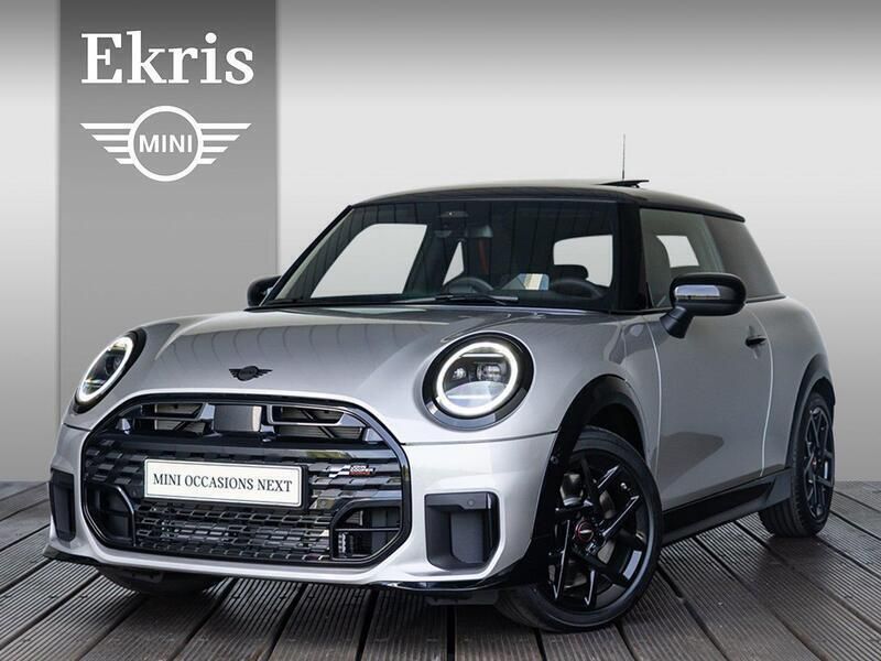 Grijs Gebruikt 2024 Mini Cooper Hatchback | € 35.695 - Afbeelding 1/4