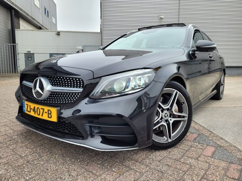 Zwart, metallic lak Gebruikt 2019 Mercedes C200 Business Stationwagen | € 24.999 (Eerlijke prijs) - Afbeelding 1/4