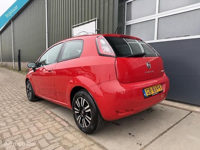 Occasion Fiat Punto Evo Lounge 86 PK (63 kW) 2012 Rood Hatchback