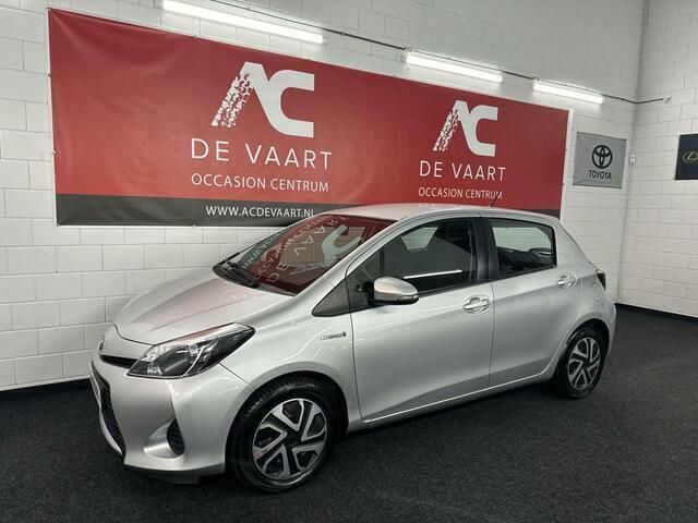 Grijs Gebruikt 2012 Toyota Yaris Hatchback | € 10.250 (Eerlijke prijs) - Afbeelding 1/4