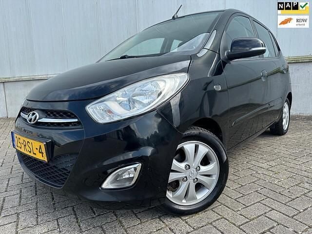 Zwart Gebruikt 2011 Hyundai i10 Hatchback | € 3.495 (Goede deal) - Afbeelding 1/4