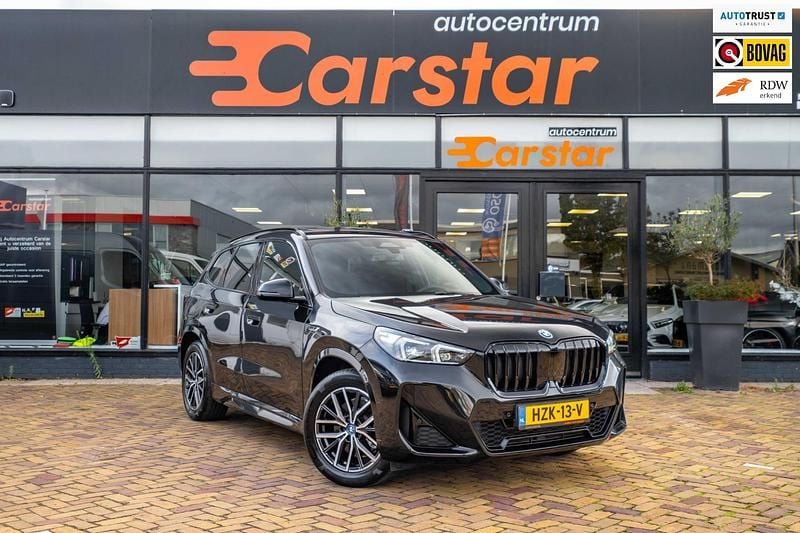 Zwart, metallic lak Gebruikt 2023 BMW X1 M Sport SUV | € 46.950 (Goede deal) - Afbeelding 1/4