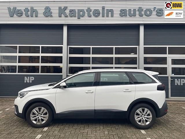 Wit Occasion 2019 Peugeot 5008 SUV | € 13.950 (Eerlijke prijs) - Afbeelding 1/4