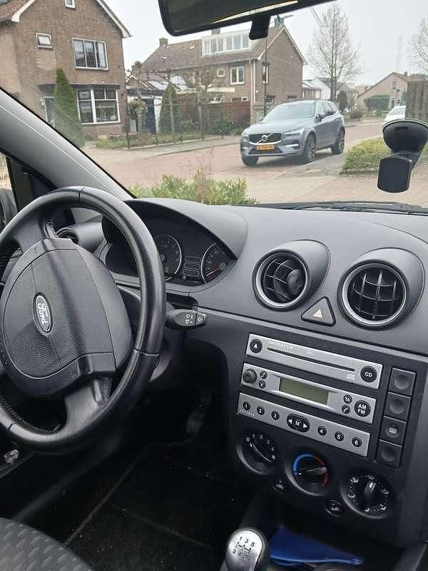 Occasion Ford Fiesta Futura 101 PK (74 kW) 2004 Hatchback