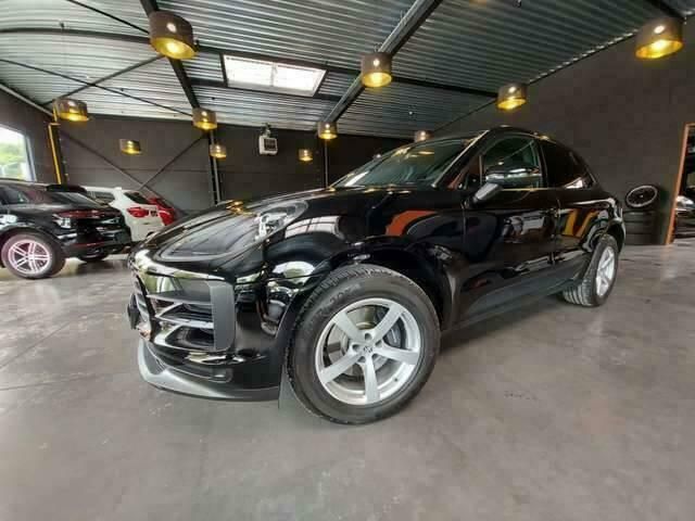 Zwart Gebruikt 2020 Porsche Macan Turbo SUV | € 63.990 (Iets duurder) - Afbeelding 1/4