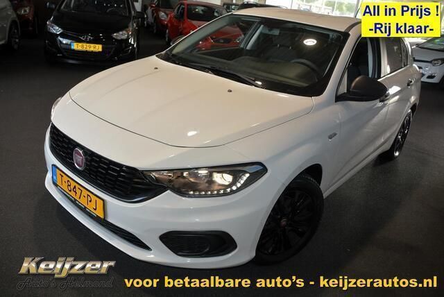 Wit Gebruikt 2019 Fiat Tipo Street Hatchback | € 11.950 (Eerlijke prijs) - Afbeelding 1/4