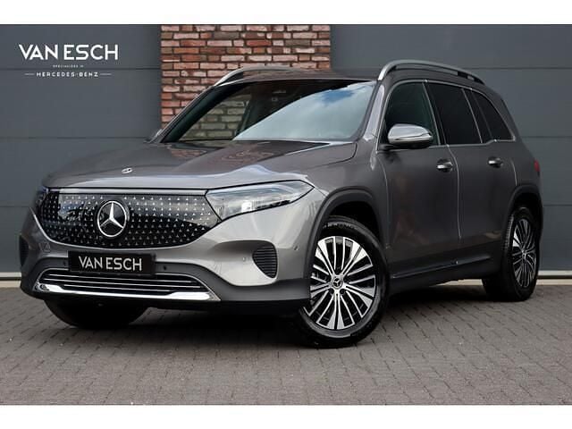 Grijs Gebruikt 2024 Mercedes EQB300 Luxury SUV | € 41.500 (Eerlijke prijs) - Afbeelding 1/4
