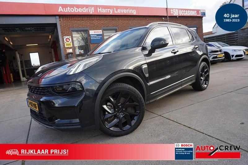 Zwart Gebruikt 2023 Lynk & Co 01 SUV | € 24.500 (Eerlijke prijs) - Afbeelding 1/4