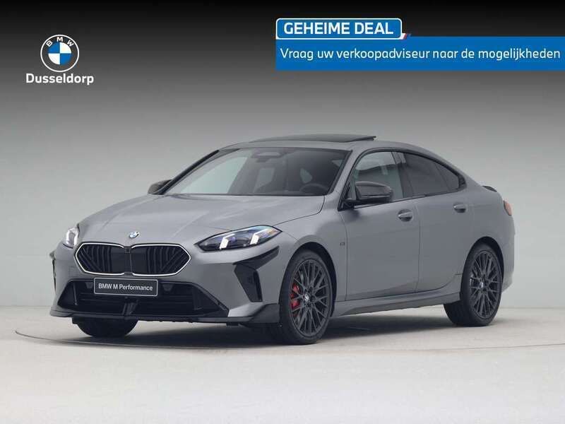 Grijs Nieuw 2025 BMW 220 M Sport Coupé | € 69.996 - Afbeelding 1/4