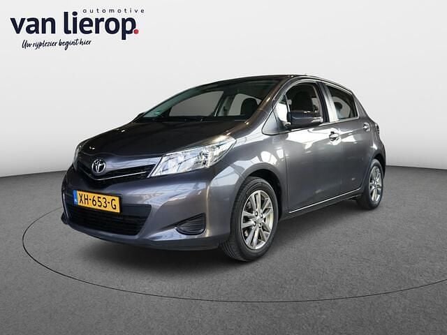 Occasion Toyota Yaris Trend 69 PK (50 kW) 2014 Grijs Hatchback
