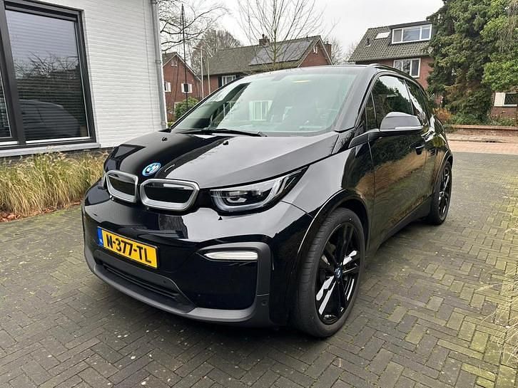 Gebruikt 2022 BMW i3 | € 22.999 - Afbeelding 1/4
