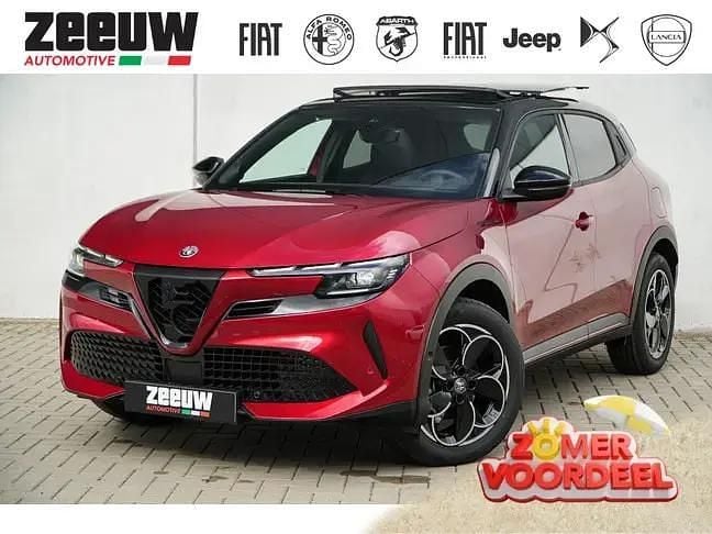 Nieuw 2024 Alfa Romeo Junior Edizione Speciale SUV | € 45.590 - Afbeelding 1/4