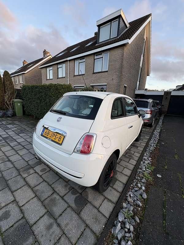 Wit Occasion 2009 Fiat 500 Pop Hatchback | € 4.200 (Iets duurder) - Afbeelding 1/4
