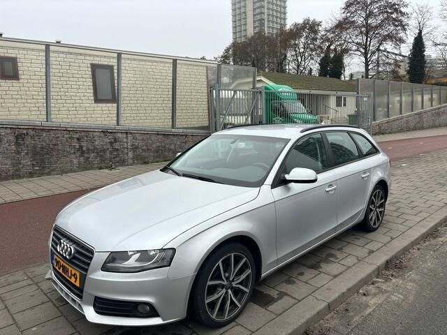 Grijs Gebruikt 2010 Audi A4 Business Stationwagen | € 4.500 (Goede deal) - Afbeelding 1/4