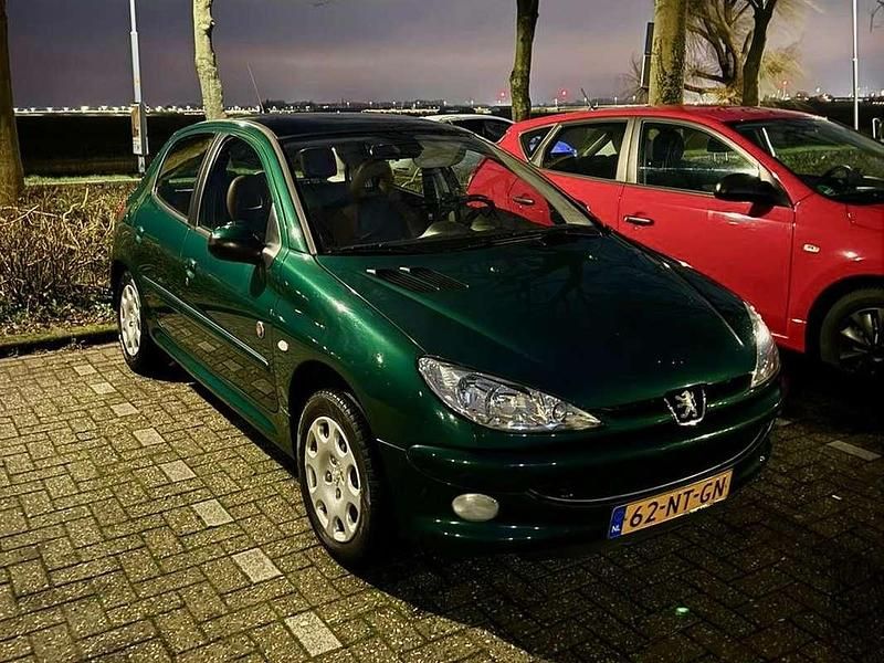 Groen Gebruikt 2004 Peugeot 206 Hatchback | € 700 (Super prijs) - Afbeelding 1/1