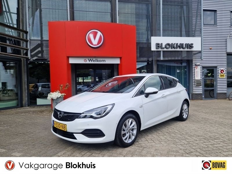 Wit Gebruikt 2020 Opel Astra Elegance Hatchback | € 18.300 (Eerlijke prijs) - Afbeelding 1/4