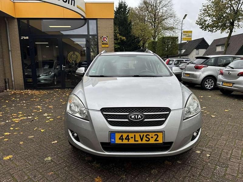 Occasion Kia Ceed 127 PK (93 kW) 2009 Grijs Hatchback